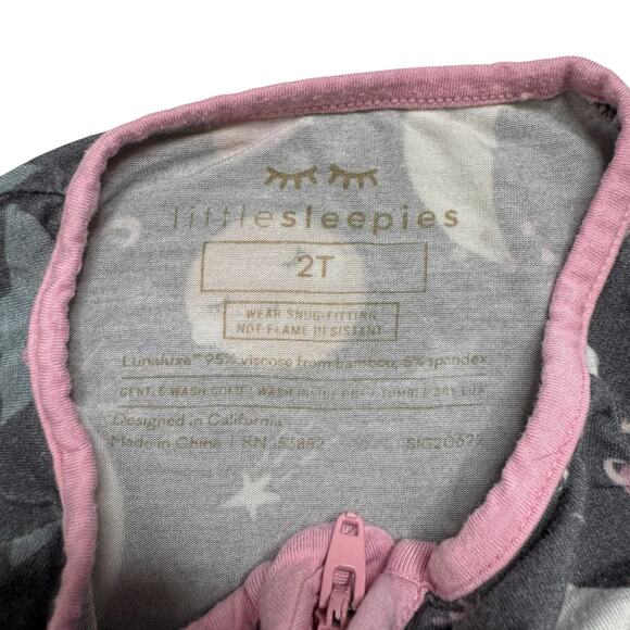 LITTLE SLEEPIES Pink Gray Universe Moon Stars Planets Zippy Pajama Size 2T - Picture 4 of 4